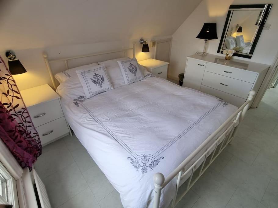 Beautiful Apartment In The Heart Of Rochester Rochester  Dış mekan fotoğraf