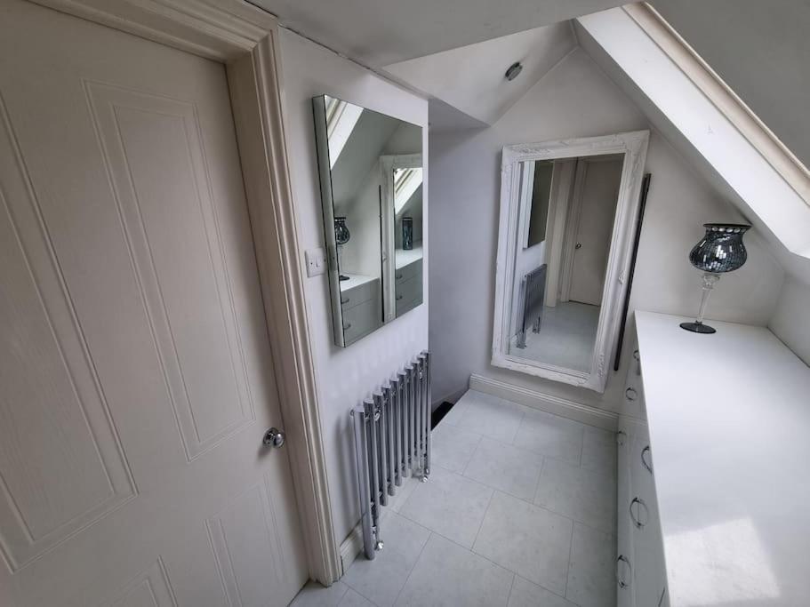 Beautiful Apartment In The Heart Of Rochester Rochester  Dış mekan fotoğraf