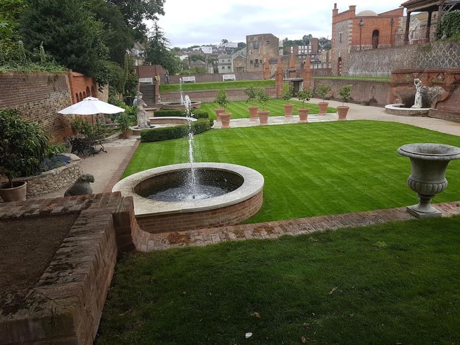 Beautiful Apartment In The Heart Of Rochester Rochester  Dış mekan fotoğraf