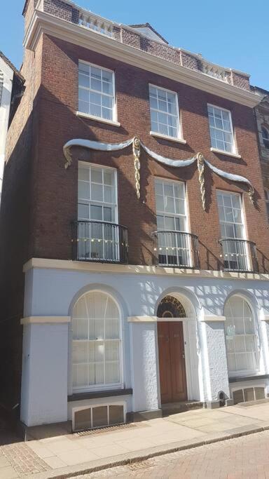 Beautiful Apartment In The Heart Of Rochester Rochester  Dış mekan fotoğraf